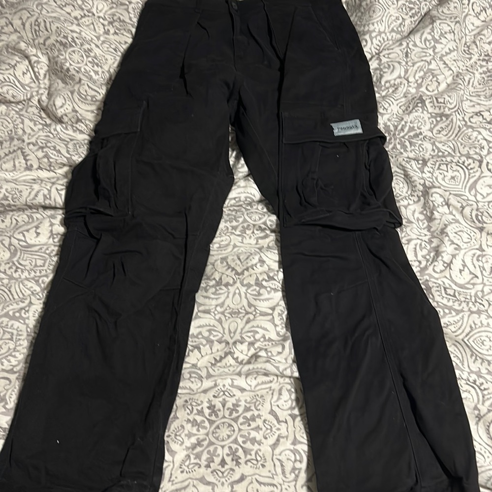 YoungLA cargos